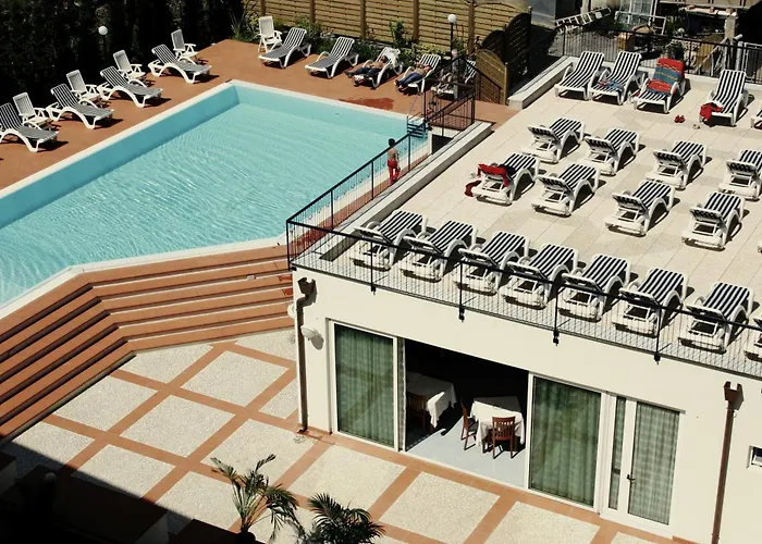Hotel sulla spiaggia: Hotel Residence Mediterraneo